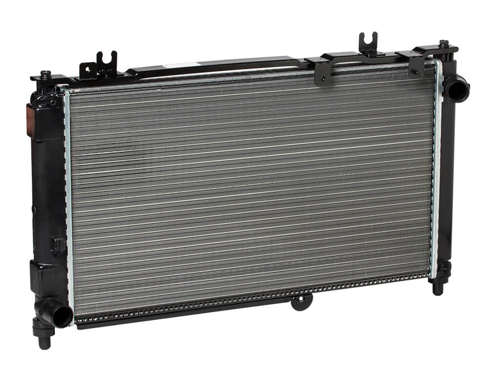 Радиатор охлаждения 2190, Datsun c кондиционером МКПП A/C (LUZAR)
